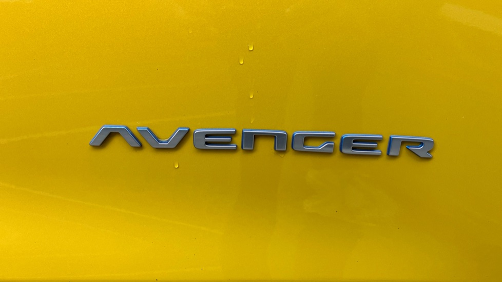 Jeep Avenger 115kW First Edition 54kWh 5dr Auto Electric Hatchback - Image 42