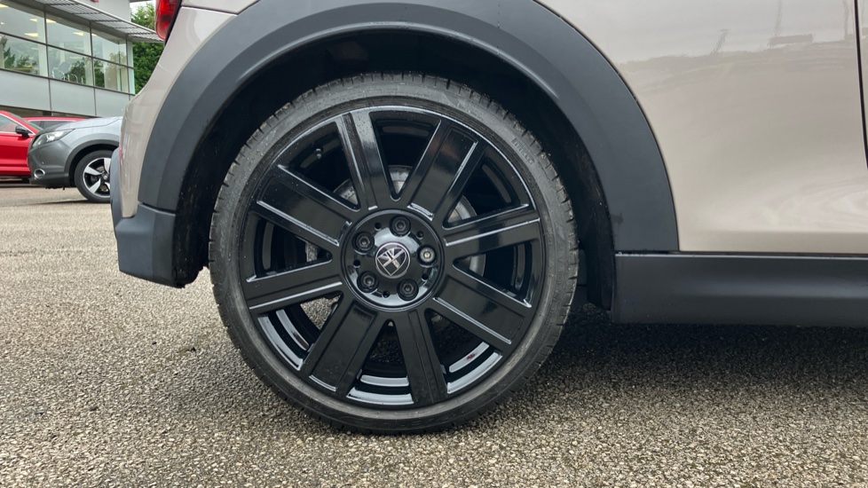 MINI Hatchback 2.0 Cooper S Exclusive 3dr Auto Petrol Hatchback - Image 7