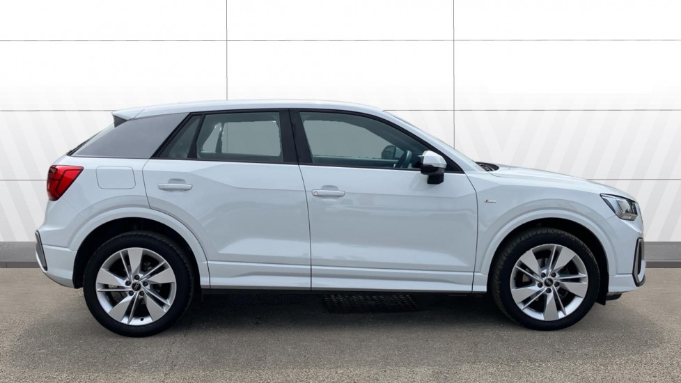 Audi Q2 35 TFSI S Line 5dr S Tronic Petrol Estate - Image 5