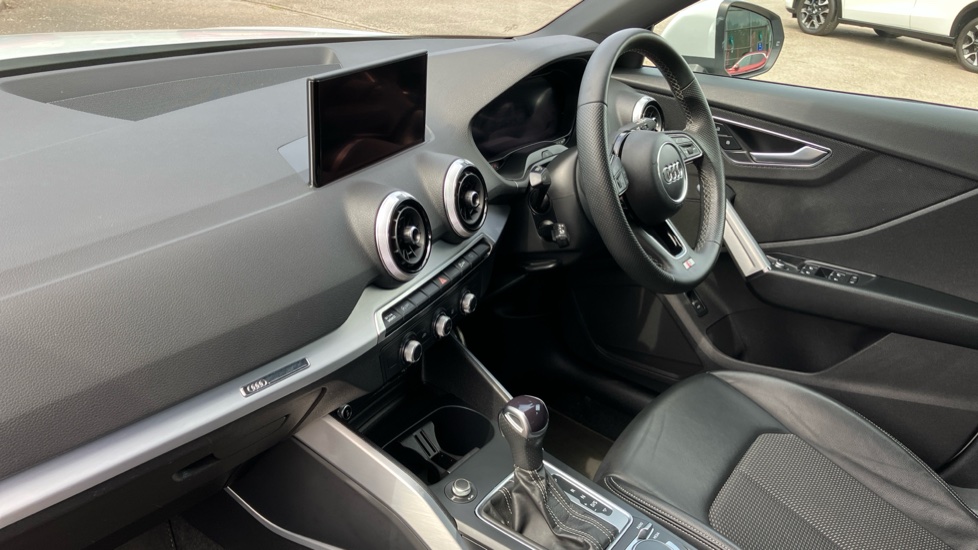 Audi Q2 35 TFSI S Line 5dr S Tronic Petrol Estate - Image 9