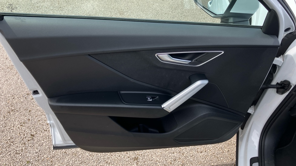 Audi Q2 35 TFSI S Line 5dr S Tronic Petrol Estate - Image 32