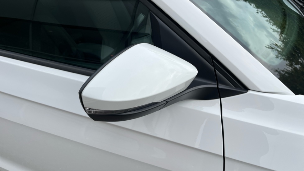 Volkswagen T-Cross 1.0 TSI 115 SE 5dr Petrol Estate - Image 21