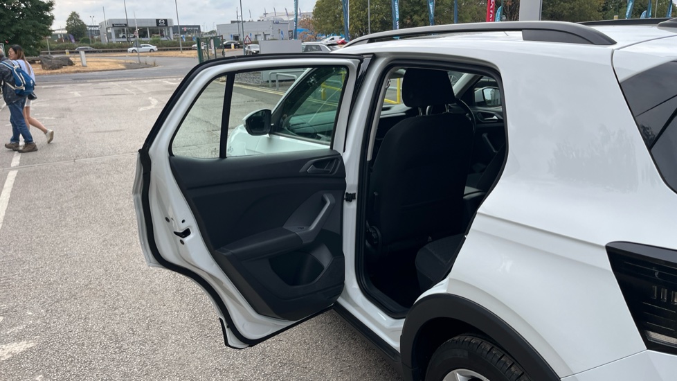 Volkswagen T-Cross 1.0 TSI 115 SE 5dr Petrol Estate - Image 36