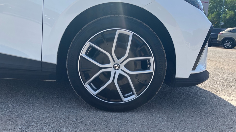 MG MG4 150kW Trophy EV Long Range 64kWh 5dr Auto Electric Hatchback - Image 35