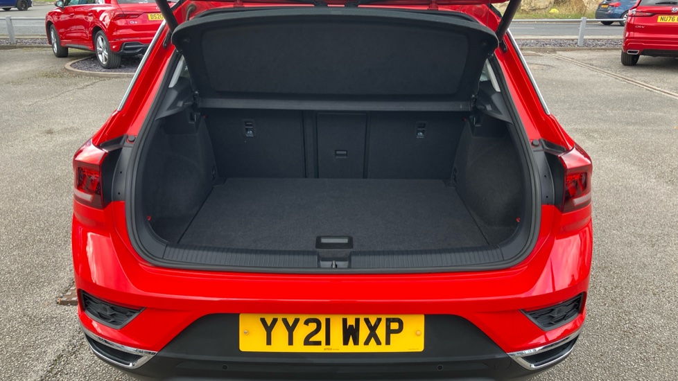 Volkswagen T-Roc 1.5 TSI EVO SEL 5dr Petrol Hatchback - Image 4