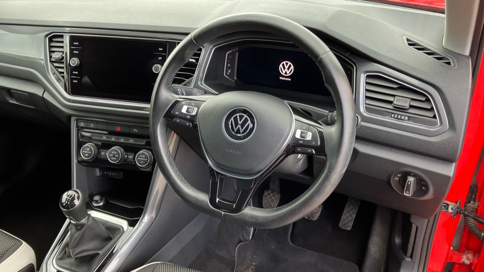 Volkswagen T-Roc 1.5 TSI EVO SEL 5dr Petrol Hatchback - Image 11