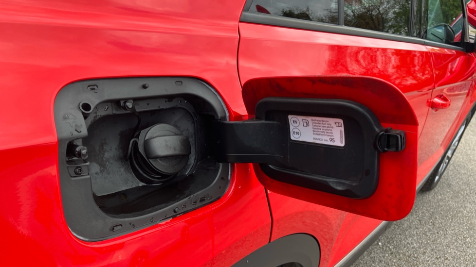 Volkswagen T-Roc 1.5 TSI EVO SEL 5dr Petrol Hatchback - Image 38