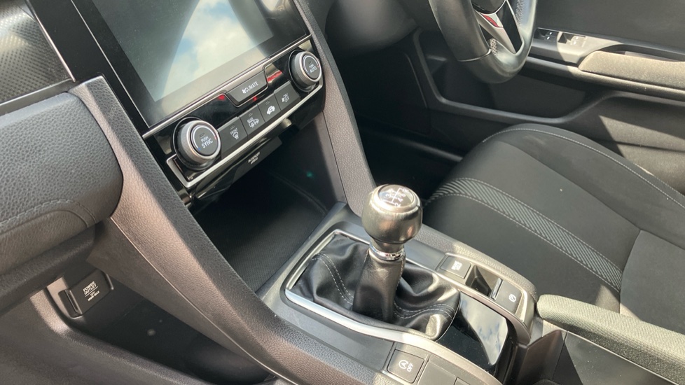 Honda Civic 1.0 VTEC Turbo 126 SR 5dr Petrol Hatchback - Image 13