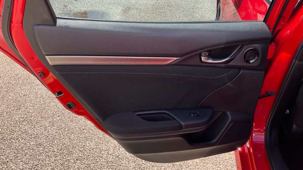 Honda Civic 1.0 VTEC Turbo 126 SR 5dr Petrol Hatchback - Image 29