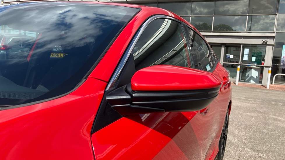 Honda Civic 1.0 VTEC Turbo 126 SR 5dr Petrol Hatchback - Image 31