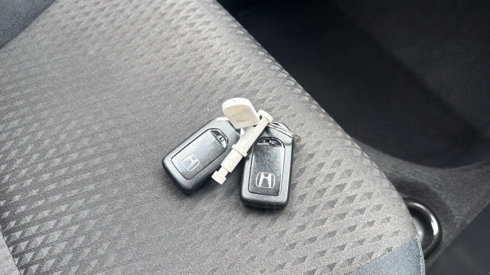 Honda Jazz 1.3 i-VTEC EX Navi 5dr CVT Petrol Hatchback - Image 20
