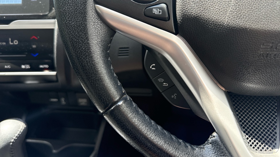 Honda Jazz 1.3 i-VTEC EX Navi 5dr CVT Petrol Hatchback - Image 28