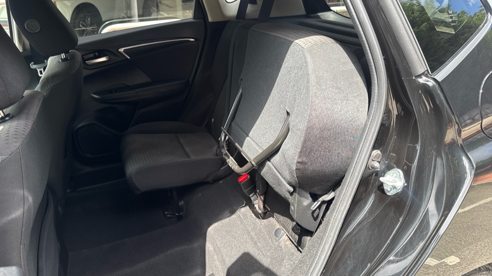 Honda Jazz 1.3 i-VTEC EX Navi 5dr CVT Petrol Hatchback - Image 45