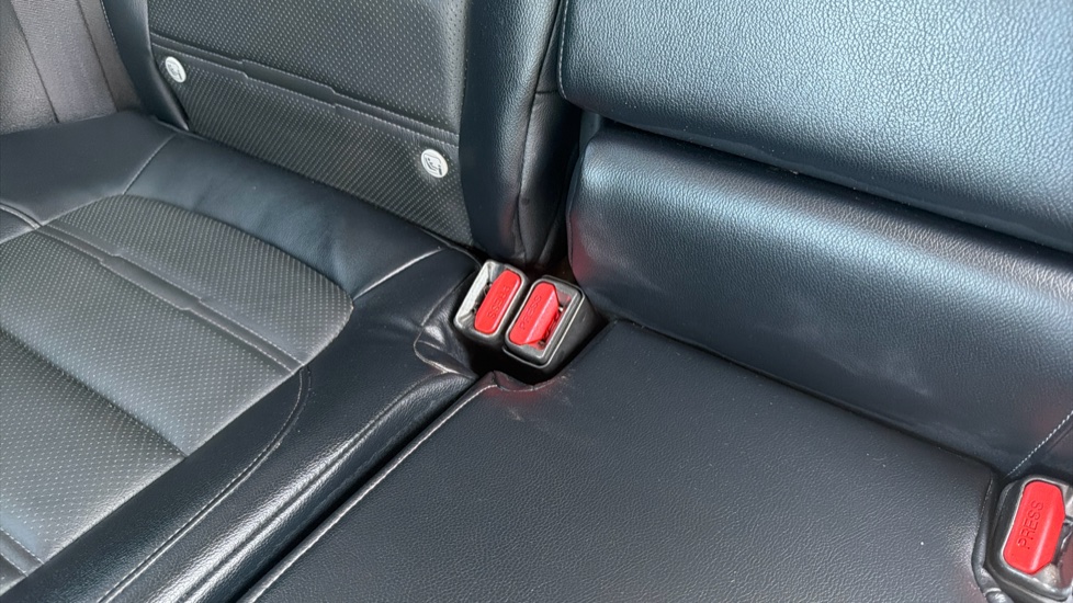 Honda CR-V 1.5 VTEC Turbo EX 5dr Petrol Estate - Image 17