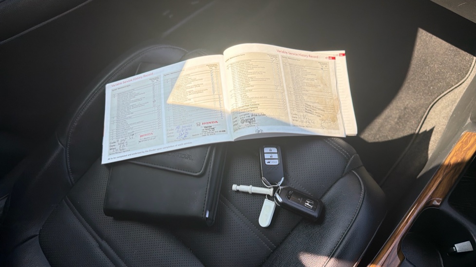 Honda CR-V 1.5 VTEC Turbo EX 5dr Petrol Estate - Image 19