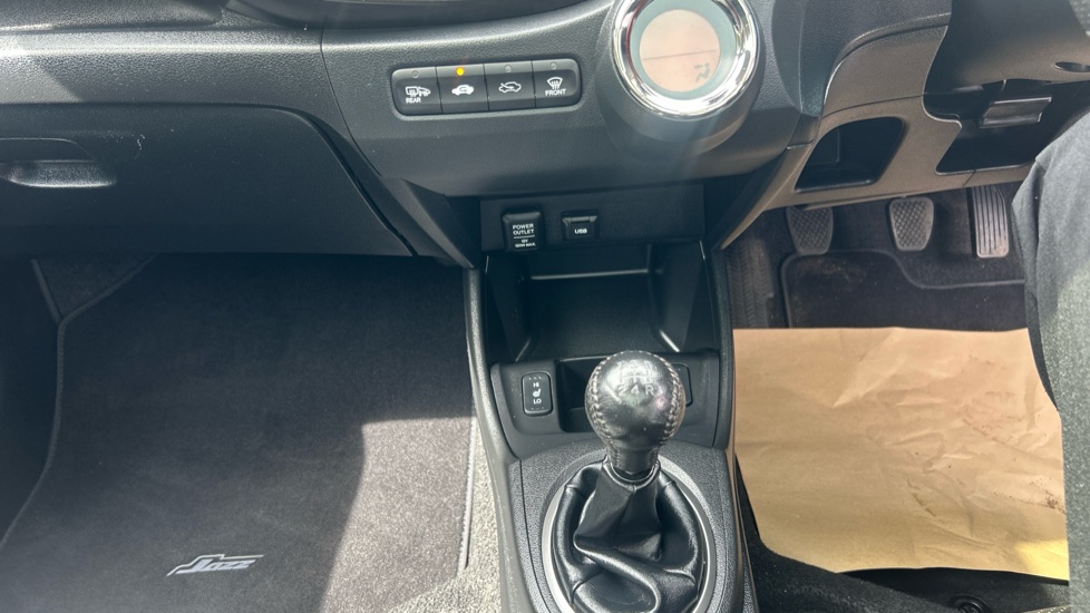 Honda Jazz 1.4 i-VTEC EXL 5dr Petrol Hatchback - Image 13