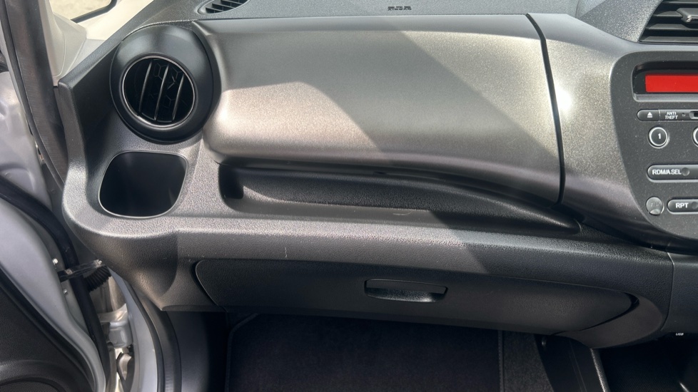 Honda Jazz 1.4 i-VTEC EXL 5dr Petrol Hatchback - Image 30