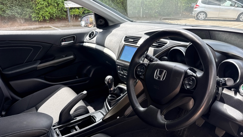 Honda Civic 1.8 i-VTEC SE Plus 5dr [Nav] Petrol Hatchback - Image 11