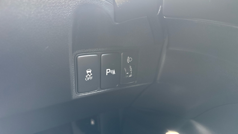 Honda Civic 1.8 i-VTEC SE Plus 5dr [Nav] Petrol Hatchback - Image 42