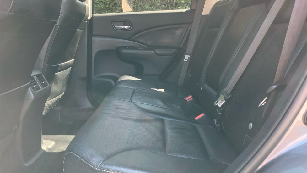Honda CR-V 2.0 i-VTEC EX 5dr Petrol Estate - Image 16