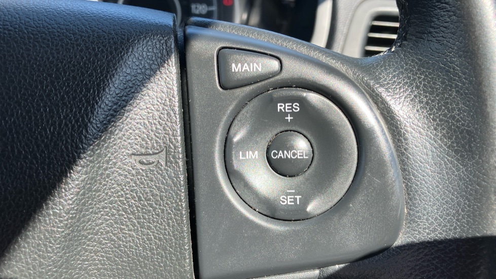 Honda CR-V 2.0 i-VTEC EX 5dr Petrol Estate - Image 21