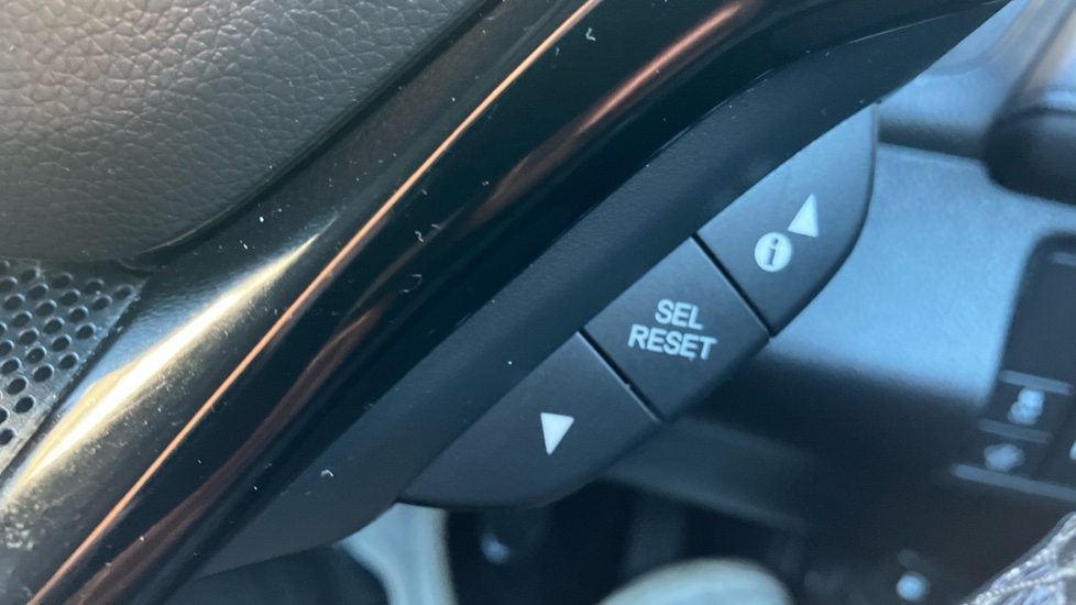 Honda HR-V 1.5 i-VTEC EX 5dr Petrol Hatchback - Image 23