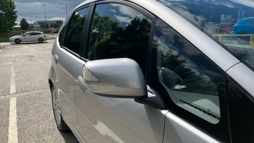 Honda Jazz 1.4 i-VTEC EX 5dr CVT Petrol Hatchback - Image 34
