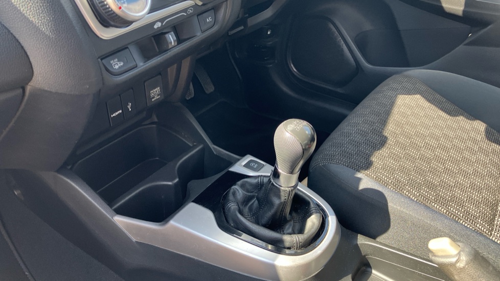 Honda Jazz 1.3 SE 5dr Petrol Hatchback - Image 13