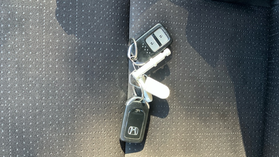 Honda Jazz 1.3 EX 5dr Petrol Hatchback - Image 19