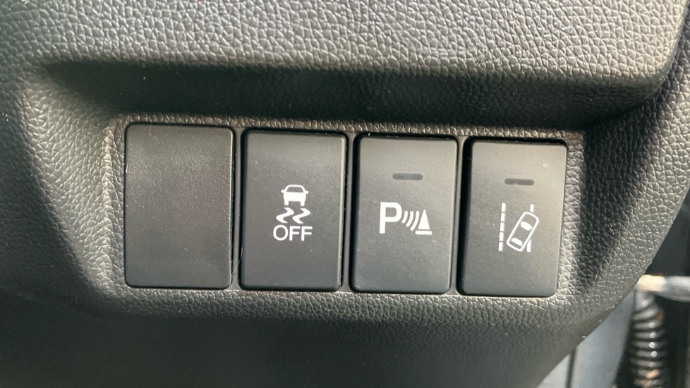 Honda Jazz 1.3 i-VTEC EX Navi 5dr CVT Petrol Hatchback - Image 30