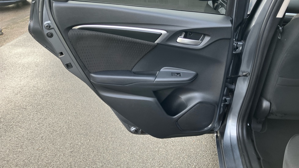 Honda Jazz 1.3 i-VTEC EX Navi 5dr CVT Petrol Hatchback - Image 34
