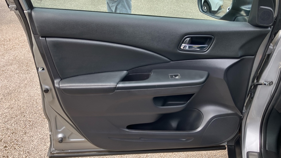 Honda CR-V 2.0 i-VTEC EX 5dr Auto Petrol Estate - Image 34
