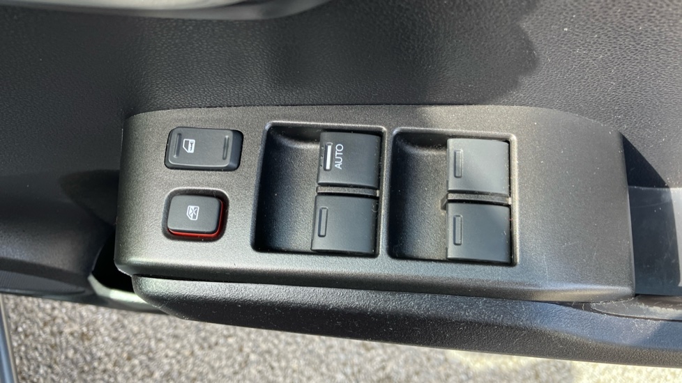 Honda Jazz 1.4 i-VTEC ES Plus 5dr CVT Petrol Hatchback - Image 29