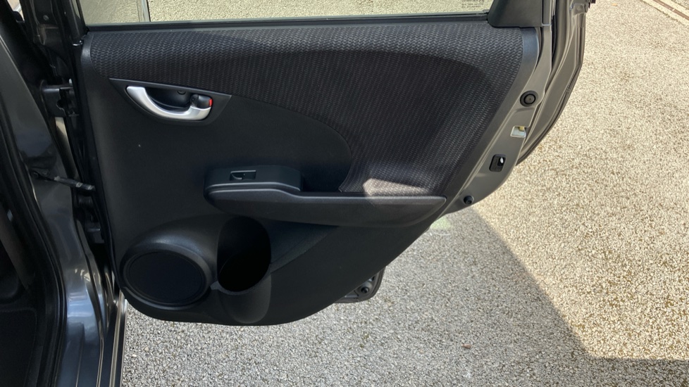 Honda Jazz 1.4 i-VTEC ES Plus 5dr CVT Petrol Hatchback - Image 31