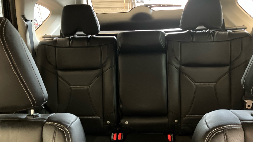 Honda CR-V 2.0 i-VTEC Black Edition 5dr Auto Petrol Estate - Image 15