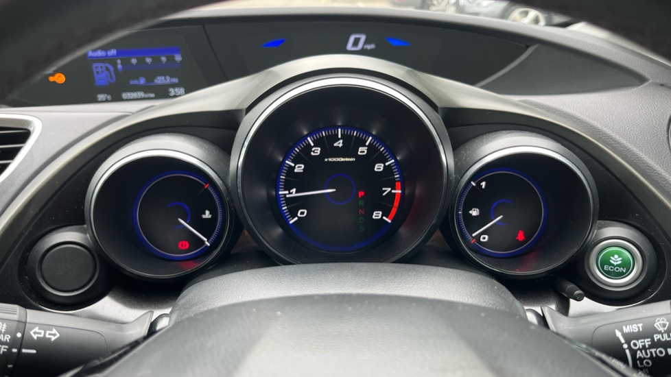 Honda Civic 1.8 i-VTEC SE Plus 5dr Auto [Nav] Petrol Hatchback - Image 18