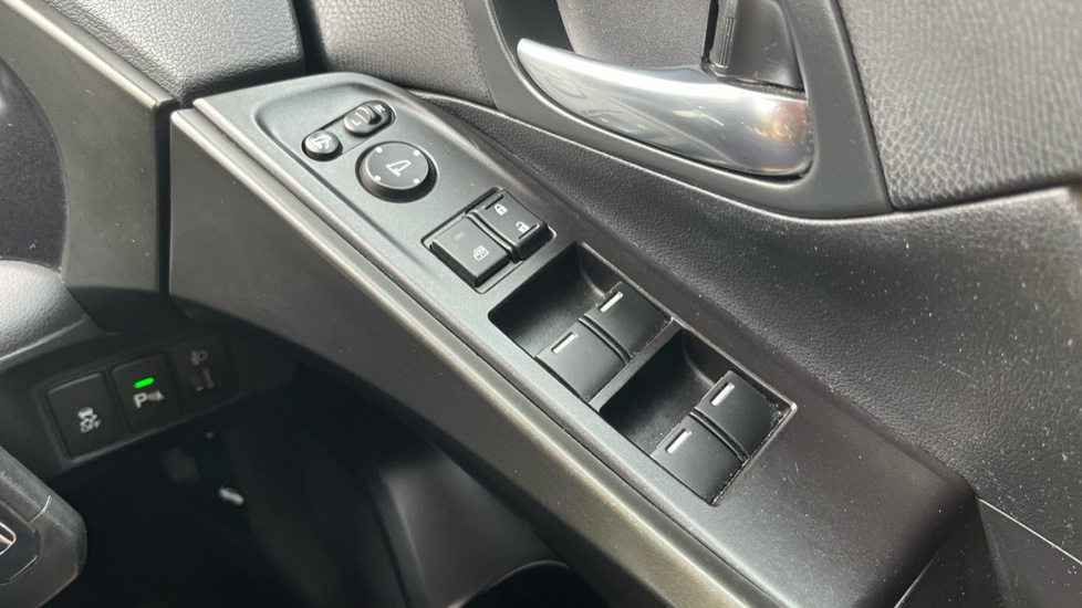 Honda Civic 1.8 i-VTEC SE Plus 5dr Auto [Nav] Petrol Hatchback - Image 39
