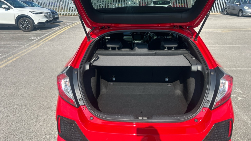 Honda Civic 1.5 VTEC Turbo Sport Plus 5dr Petrol Hatchback - Image 4