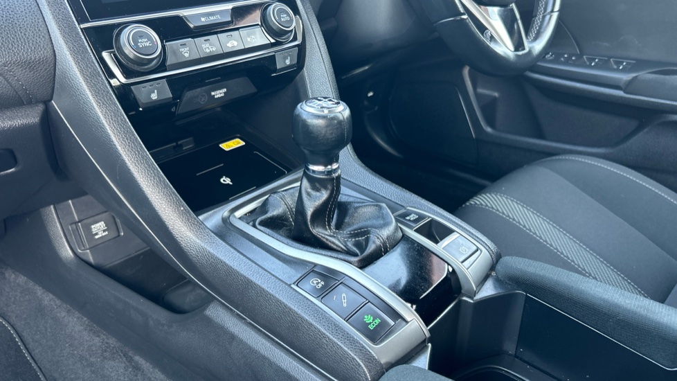 Honda Civic 1.5 VTEC Turbo Sport Plus 5dr Petrol Hatchback - Image 13