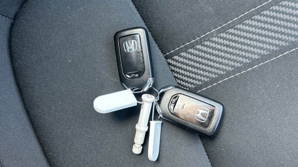 Honda Civic 1.5 VTEC Turbo Sport Plus 5dr Petrol Hatchback - Image 20