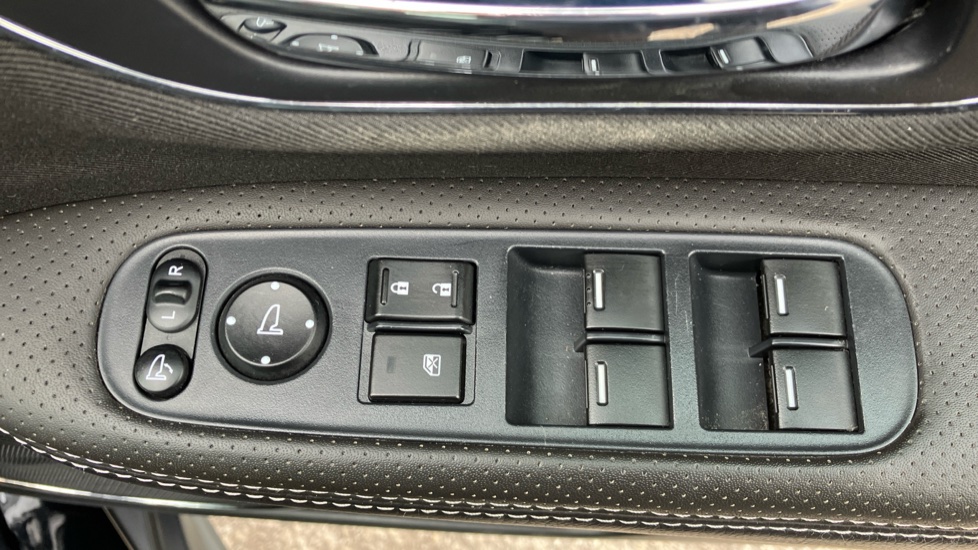 Honda HR-V 1.5 i-VTEC SE 5dr Petrol Hatchback - Image 32