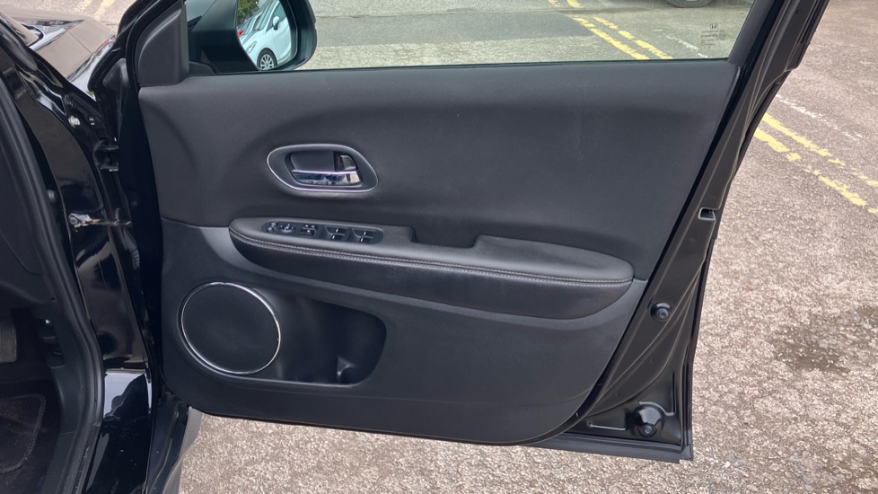 Honda HR-V 1.5 i-VTEC SE 5dr Petrol Hatchback - Image 33