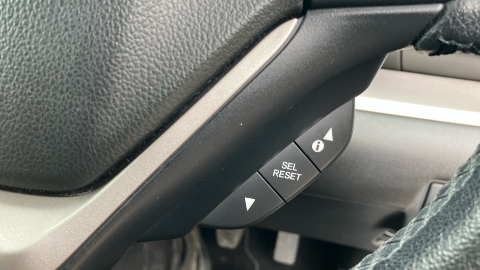 Honda CR-V 2.0 i-VTEC EX 5dr Petrol Estate - Image 23