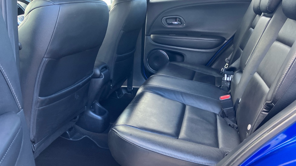 Honda HR-V 1.5 i-VTEC EX CVT 5dr Petrol Hatchback - Image 16