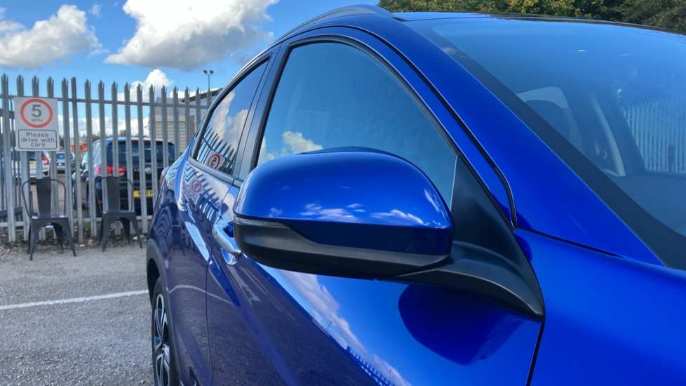 Honda HR-V 1.5 i-VTEC EX CVT 5dr Petrol Hatchback - Image 38