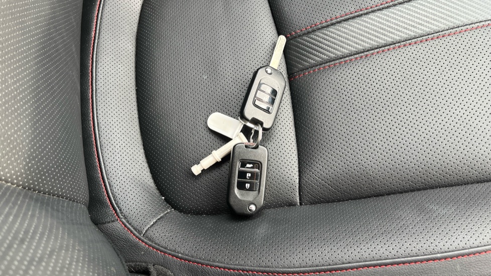 Honda Civic 1.0 VTEC Turbo 126 Sport Line 5dr CVT Petrol Hatchback - Image 20