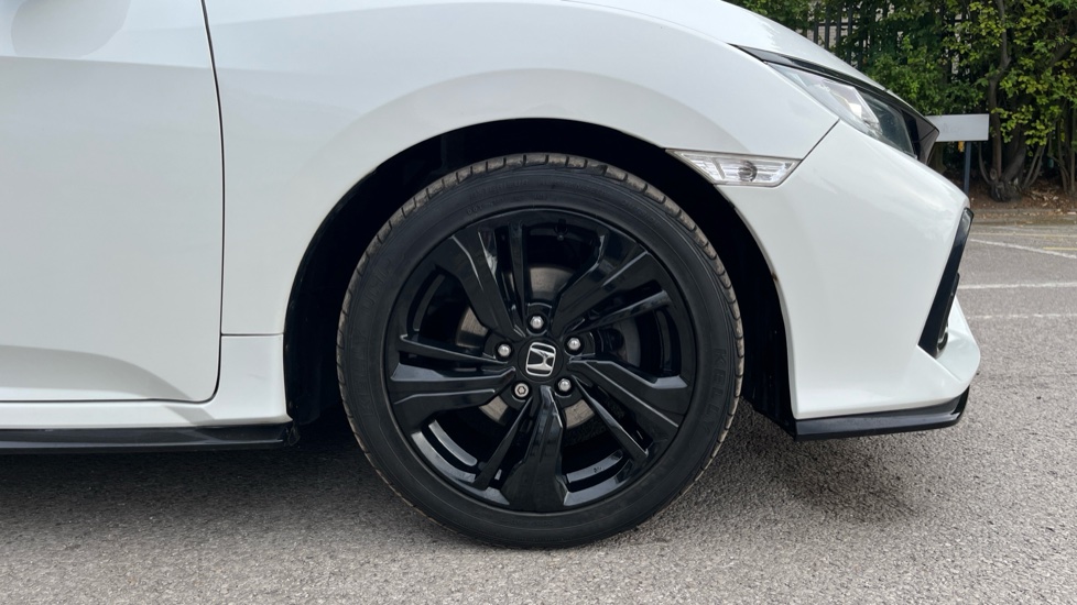 Honda Civic 1.0 VTEC Turbo 126 Sport Line 5dr CVT Petrol Hatchback - Image 22
