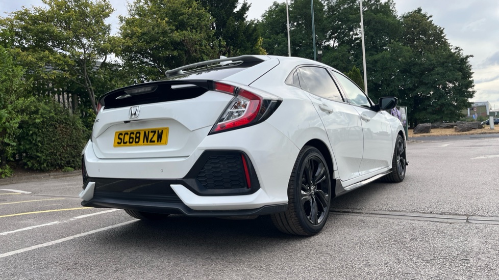 Honda Civic 1.0 VTEC Turbo 126 Sport Line 5dr CVT Petrol Hatchback - Image 30