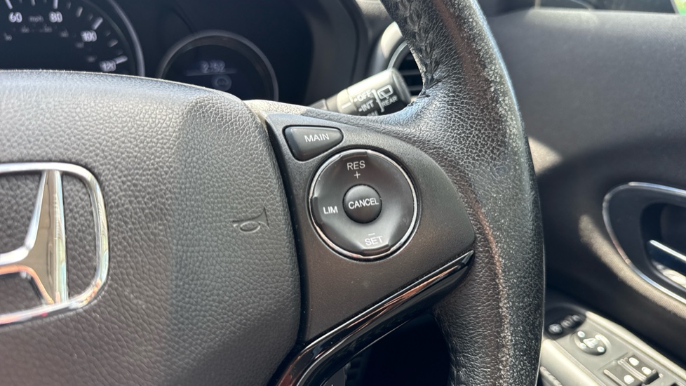 Honda HR-V 1.6 i-DTEC SE 5dr Diesel Hatchback - Image 28