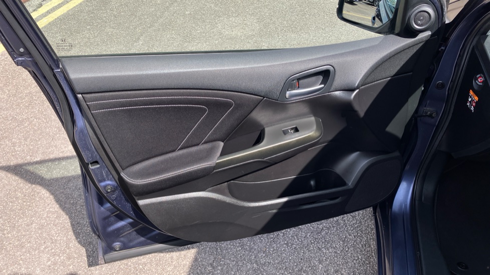 Honda Civic 1.8 i-VTEC SE Plus 5dr Petrol Hatchback - Image 33